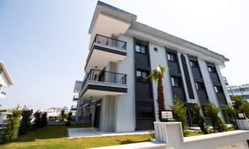 Coastal Living At Its Best: 2-bed Apartments And 3-bed Duplex