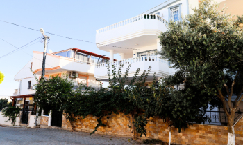 Spacious 4+1 Triplex İn Altinkum, Didim – Fully Furnished With Private Pool!